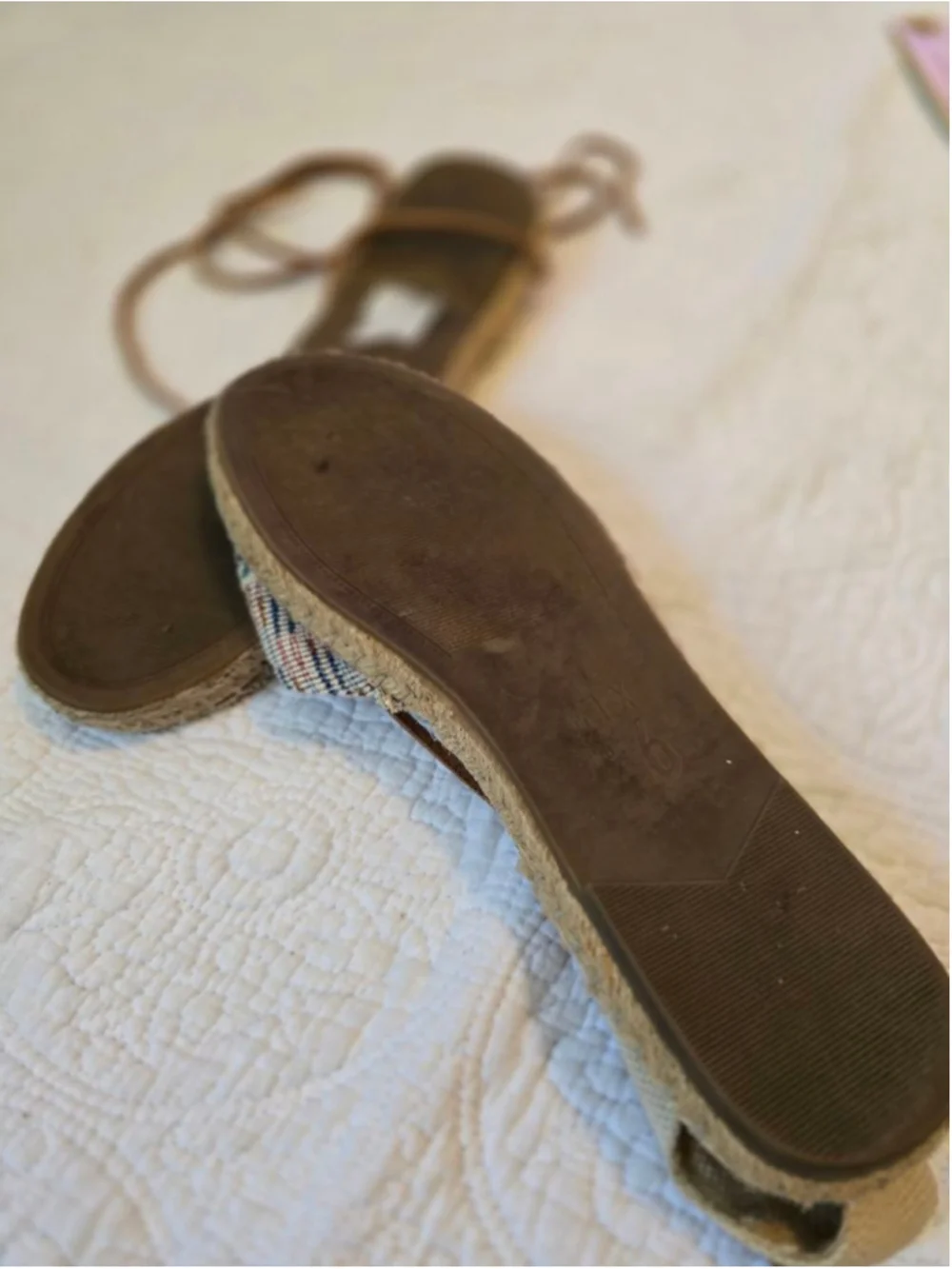 Unbranded step into